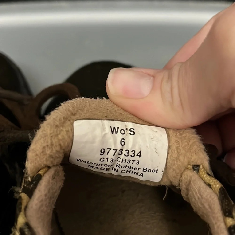 SPERRY- low cut rubber boot with animal print